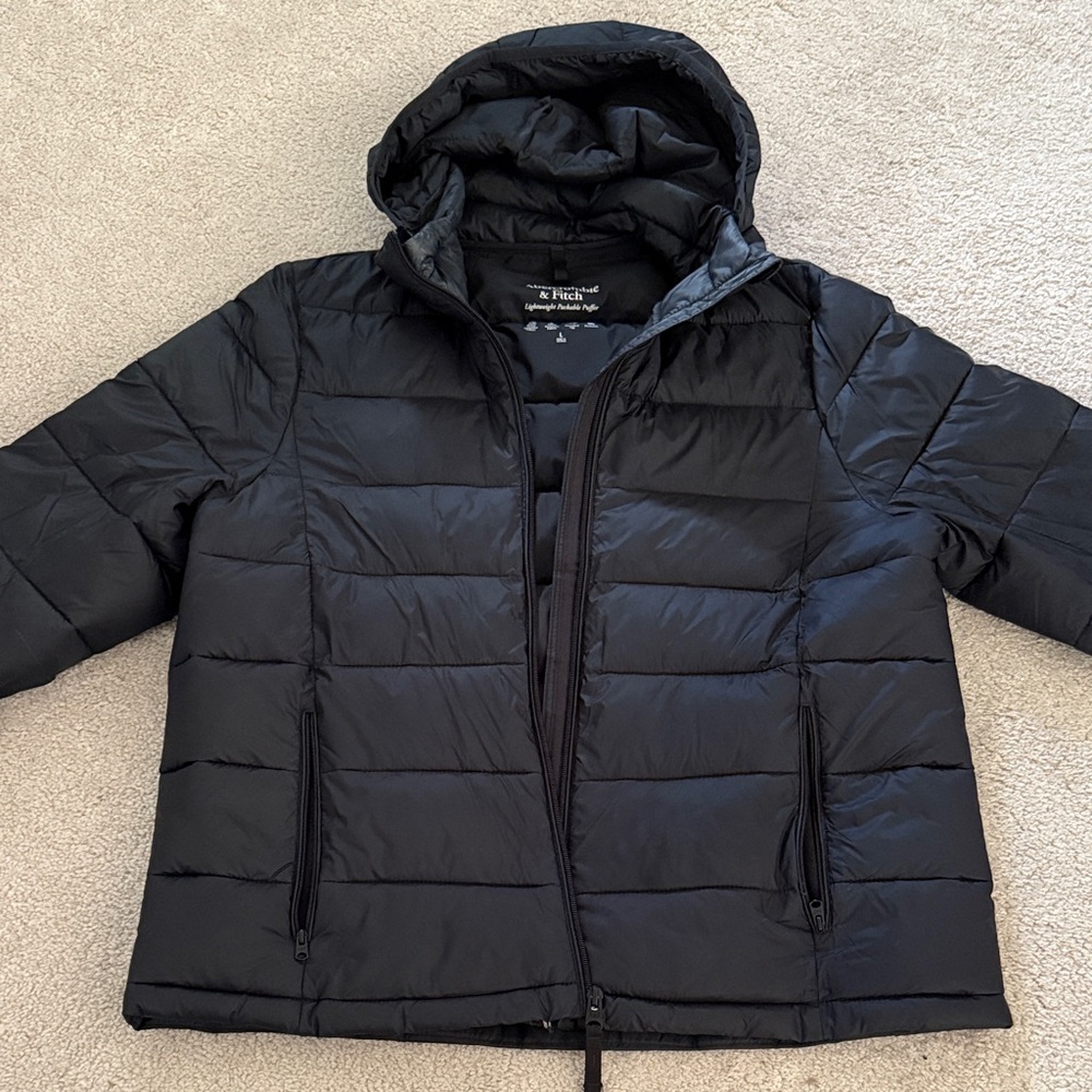 EUC Abercrombie Black Packable Puffer Size Large